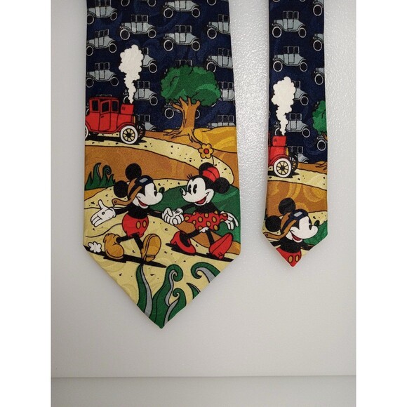 Mickey & Minnie Mouse Mickey Unlimited Disney Men's Tie Navy 56" long 4" wide - Picture 4 of 7